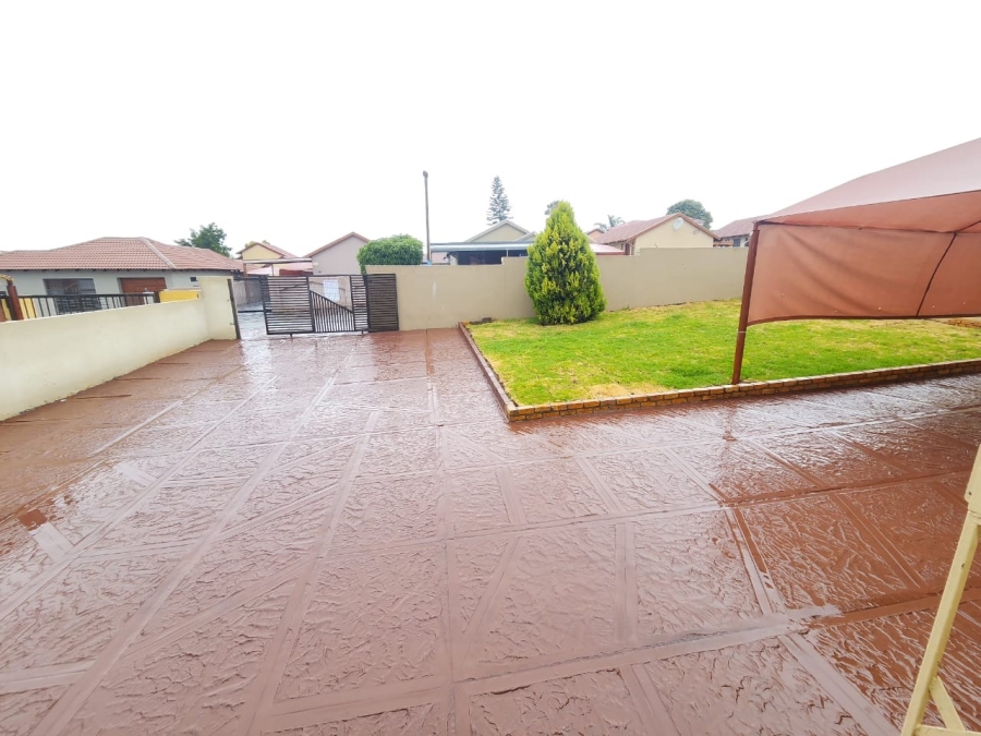 3 Bedroom Property for Sale in Tlhabane West North West